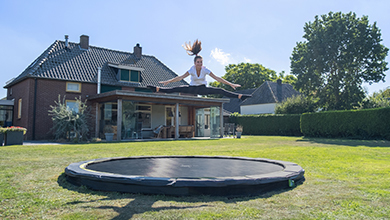 Sportieve work-outs voor op een EXIT sports trampoline