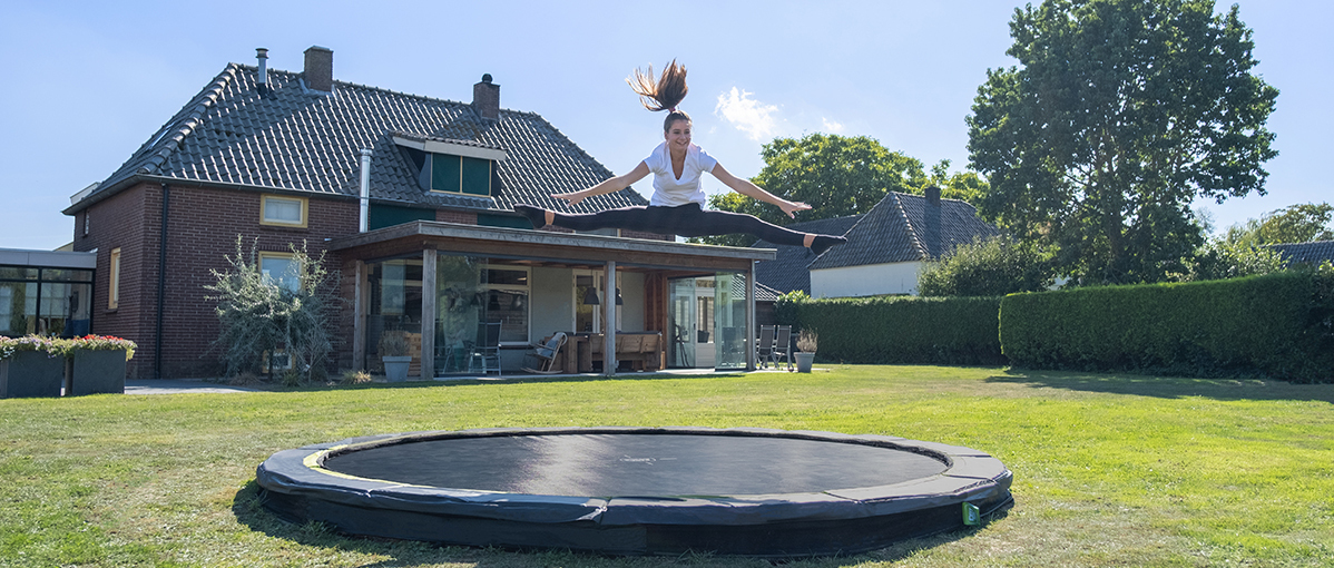 Sportieve work-outs voor op een EXIT sports trampoline
