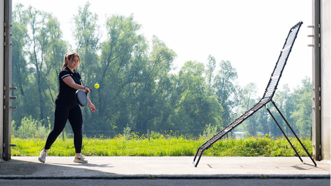 Welke padelslagen kan ik oefenen met de Smash padel rebounder?