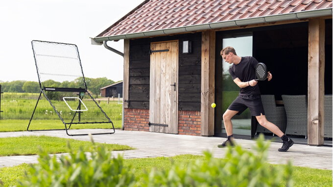 Welke padelslagen kan ik oefenen met de Smash padel rebounder?