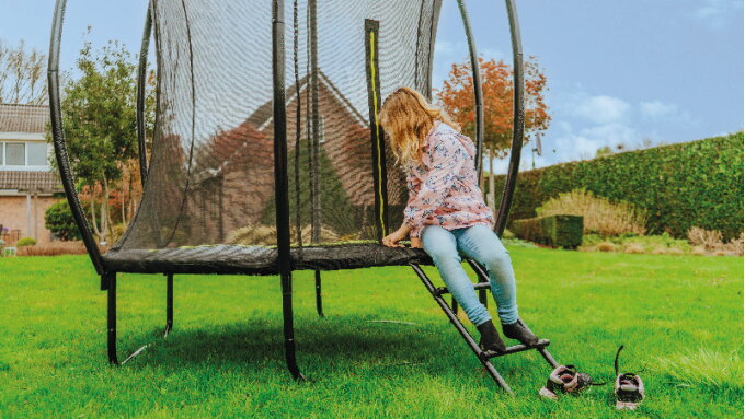 6 tips voor veilig trampolinespringen