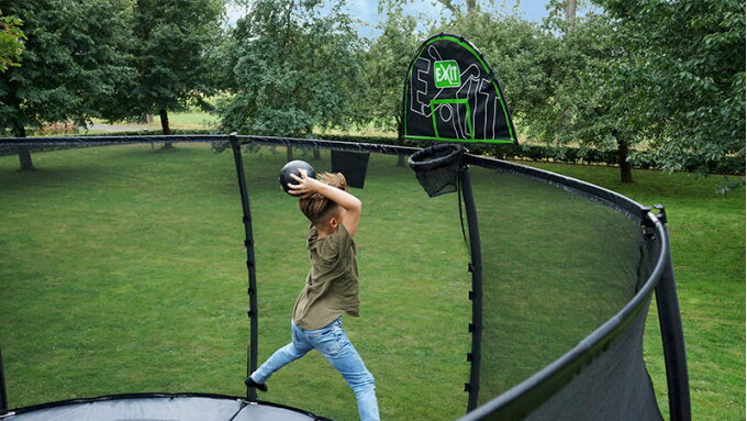 Leuke spellen voor op de trampoline