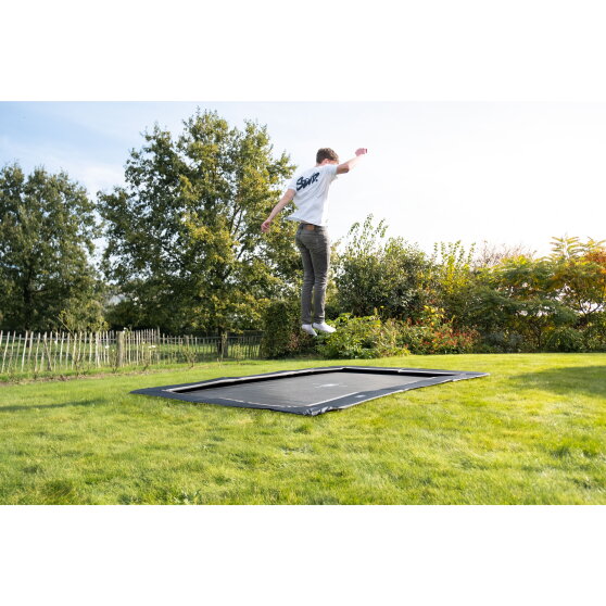 EXIT InTerra groundlevel sports trampoline 214x305cm - zwart