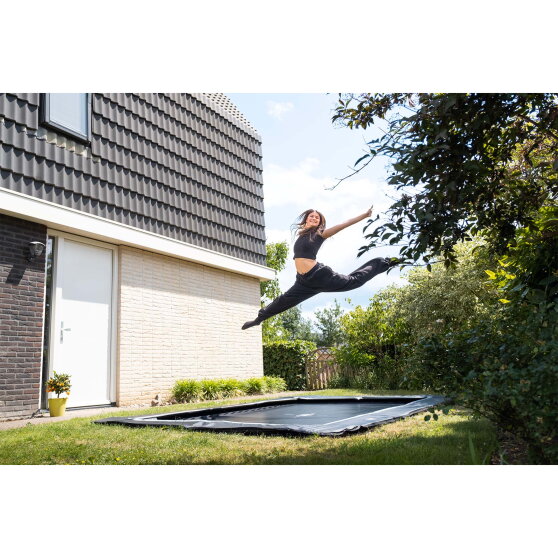 EXIT InTerra groundlevel sports trampoline 214x305cm - zwart